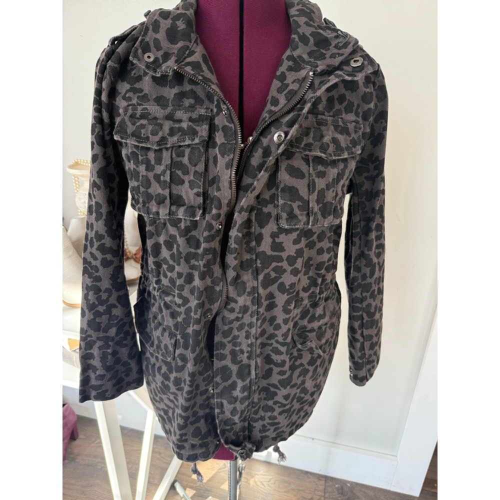 Limelush Denim Gray Leopard jacket Small - Picture 2 of 5